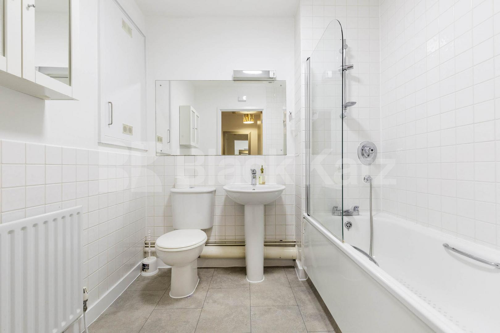 large 1 bedroom property with garden within a secure new build in Hornsey  Clarendon Road, Hornsey